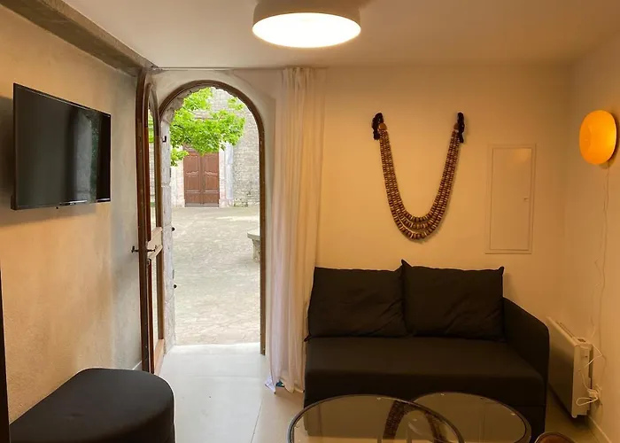 La Nine 펜션 Aigne (Herault)